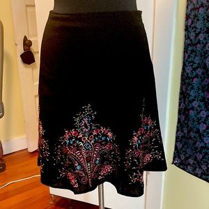 Size 12 ICE Brand Knee-Length Black Skirt w Colorful Embroidered Detail.